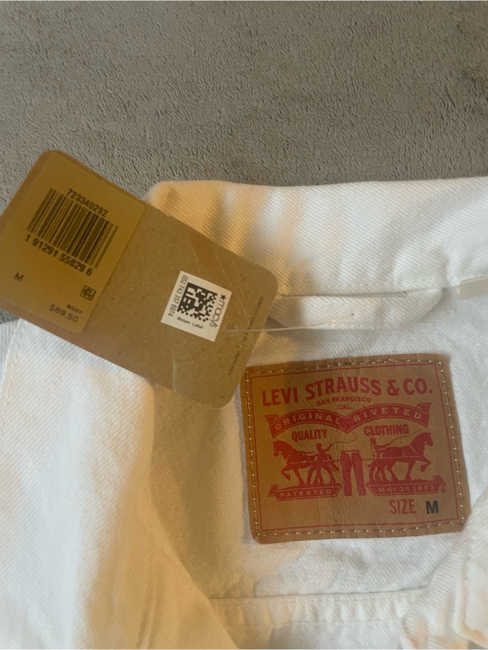 Levi’s Trucker Jacket - Picture 6 of 10